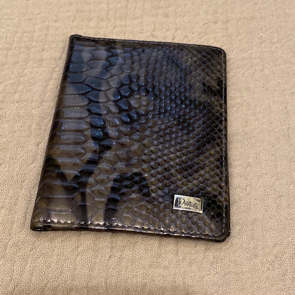 DANIELA DENATI GENUINE LEATHER CARD CASE / ESSENTIAL WALLET. SNAKE PRINT